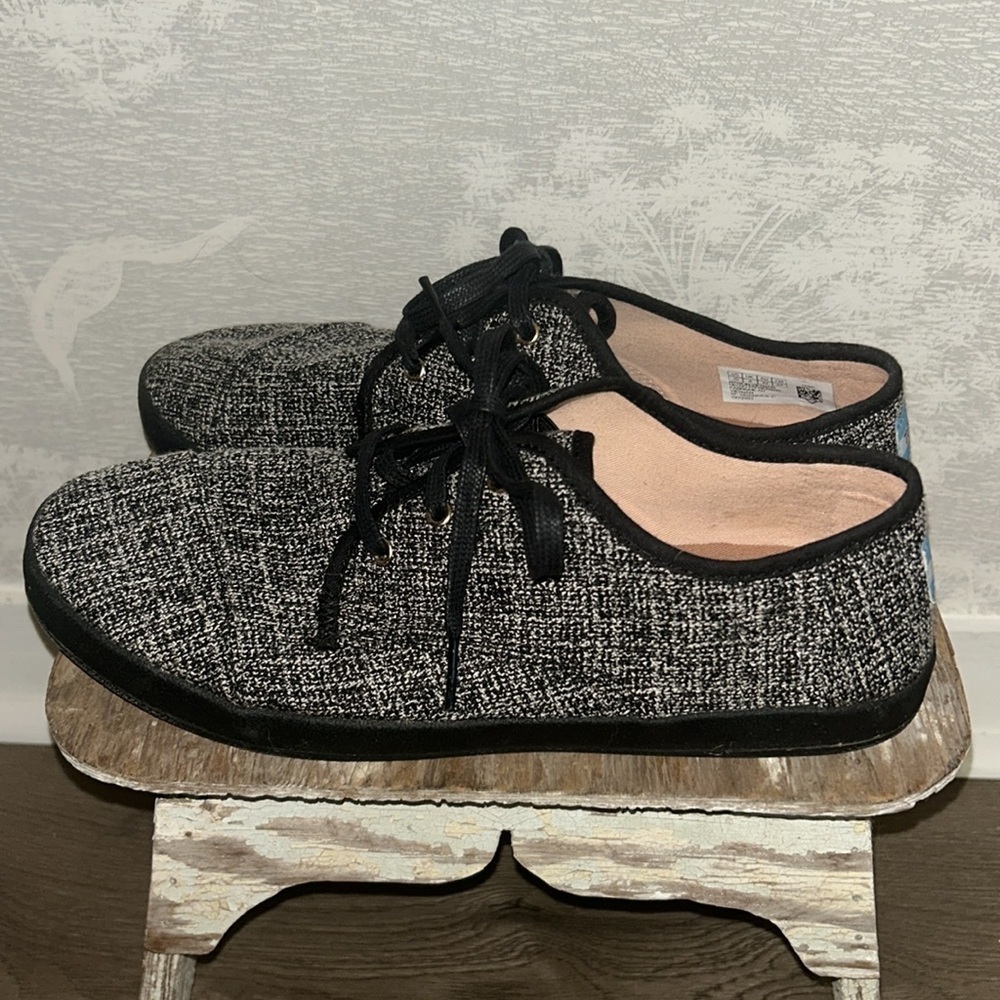 TOMS Women’s Paseo Black and White Tweed Lace-Up Shoes Size 10 - Picture 5 of 8